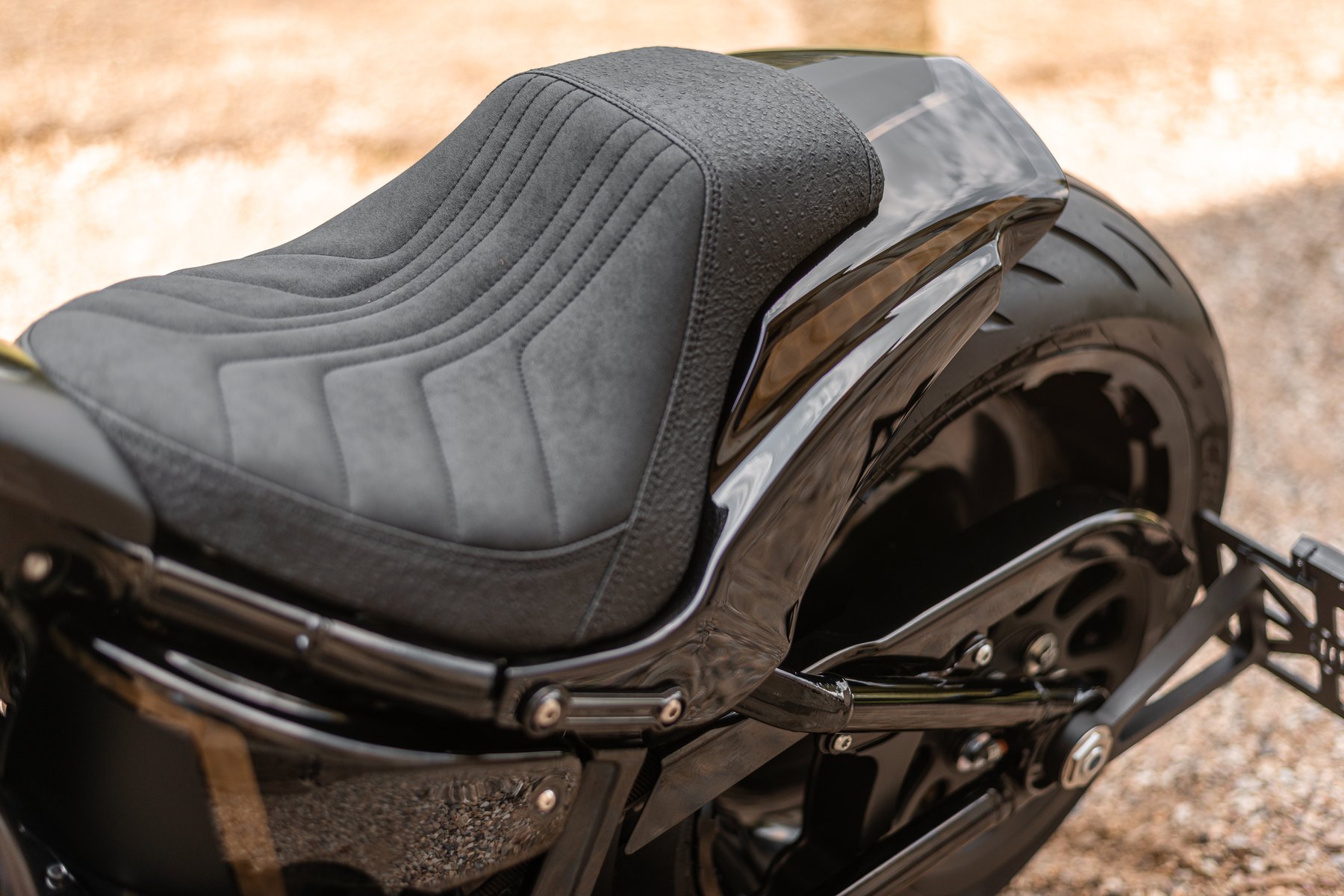 Killer Custom Avenger Seat For Harley Davidson 20182023 M8 Softail