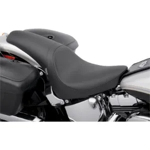 Drag Specialties Predator Seat (Smooth) For 00-05 FXST, 00-17 FLST Models (Except FLS, FXSTD, FLSTN, 07-17 FLSTF, 08-11 FLSTSB) (0802-0467)