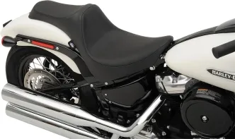 Drag Specialties Predator III Smooth Seat For Harley Davidson 2018-2024 Softail FLDE Deluxe, FLHCS Heritage Classic, FLSL Slim, FXBB Street Bob & FXST Standard Models (0802-1144)