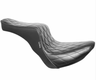 Le Pera Cherokee Diamond Stitch Seat In Black For Harley Davidson 2000-2017 Softail Models With 150 Rear Tyre (LX-020DM)