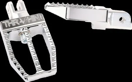 Thrashin Supply Co. Militant Rider Footpegs In Chrome For 2018-2025 Softail & 2021-2025 Sportster RH Models (TSC-2019-3-SF)