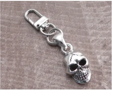 Amigaz Skull XL Clip-on Key Chain (K-SKULLXL)