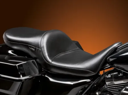 Le Pera Maverick Smooth Seat For Harley Davidson 2023-2025 Touring FLHX Street Glide & FLTR Road Glide Models (LV-957S)