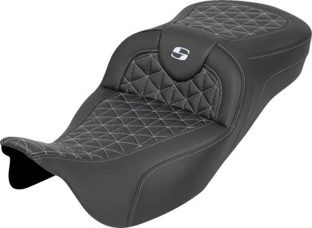 Saddlemen Extended Reach Tri Gripper Roadsofa Seat With Silver Stitching Without Drivers Backrest For Harley Davidson 2008-2024 FLHR, FLHT, FLHX & FLTR Touring Models (Does Not Fit 2023-2024 CVO Models) (808-07B-21105)
